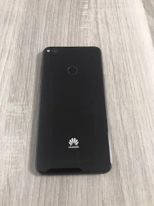 Smartphone Huawei P8 Lite 2017 como novo