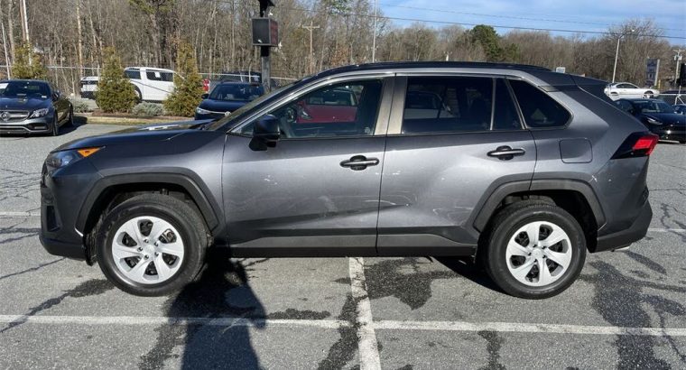 2019 Toyota RAV4 LE FWD For Sale