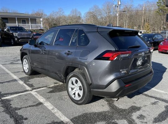 2019 Toyota RAV4 LE FWD For Sale