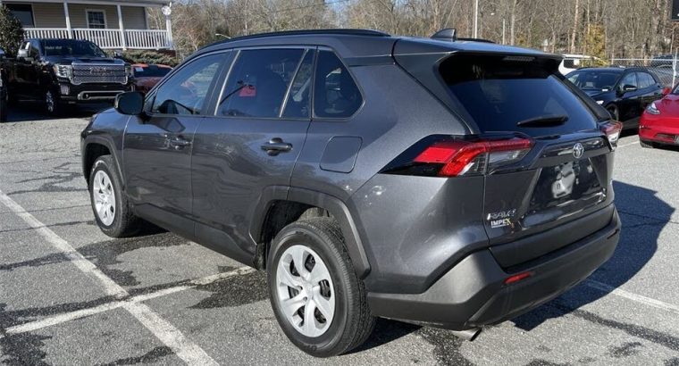 2019 Toyota RAV4 LE FWD For Sale