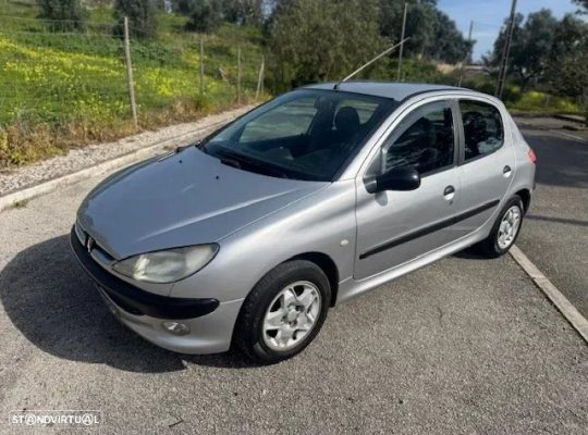 Peugeot 206 1.1 XT