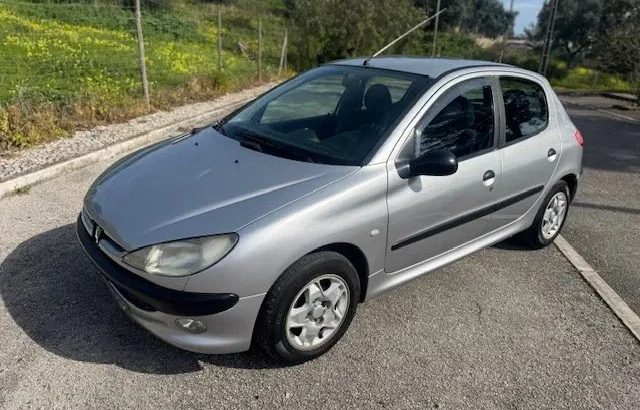 Peugeot 206 1.1 XT
