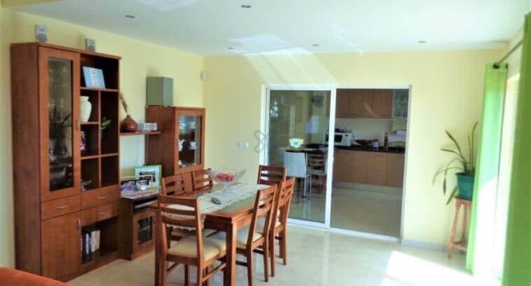Moradia T6 em Terra Branca