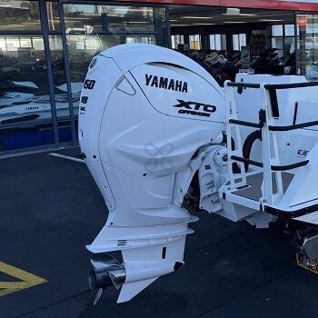 Yamaha F425 / F450 (XTO Offshore V8 5.6L)