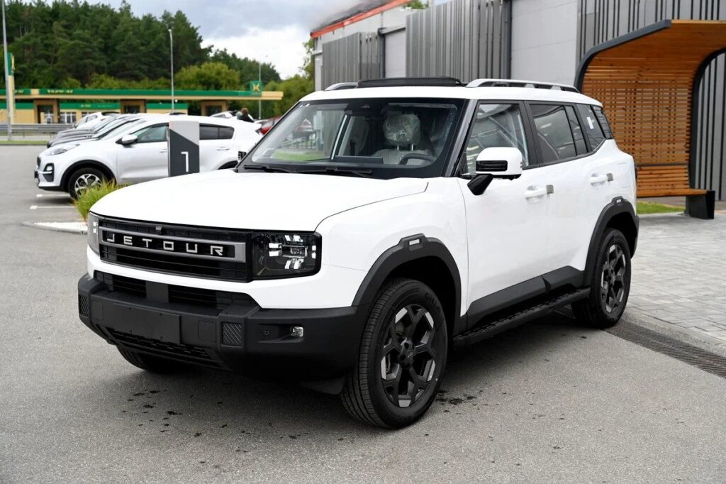 White Jetour T1