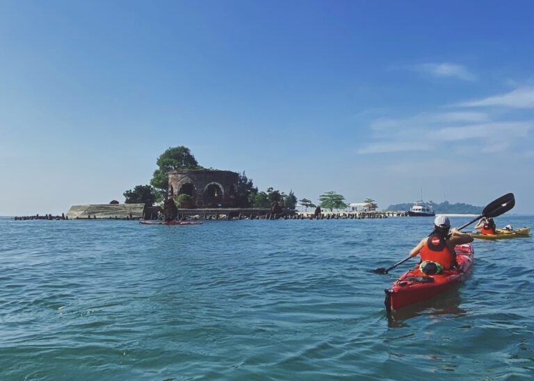 Boa Vista: caiaque e stand up paddle na baía de Sal Rei