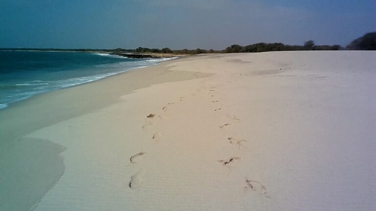 Maio: volta à ilha com as salinas e as dunas do Morrinho