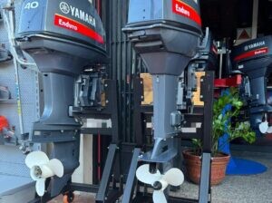 Semi New outboard 2 stroke Yamaha 40 enduro